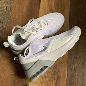Nike Airmax Motion 2